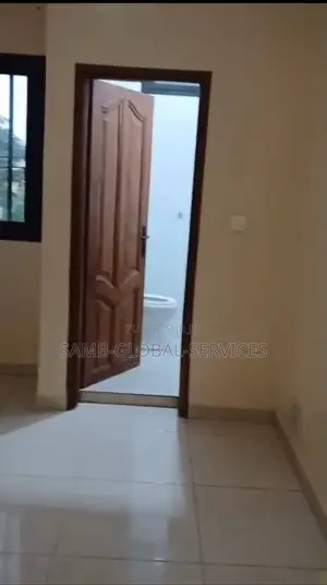 2chbre Appartement dans Yoff à Louer