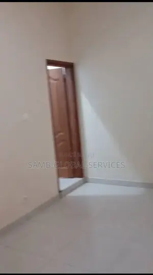 2chbre Appartement dans Yoff à Louer