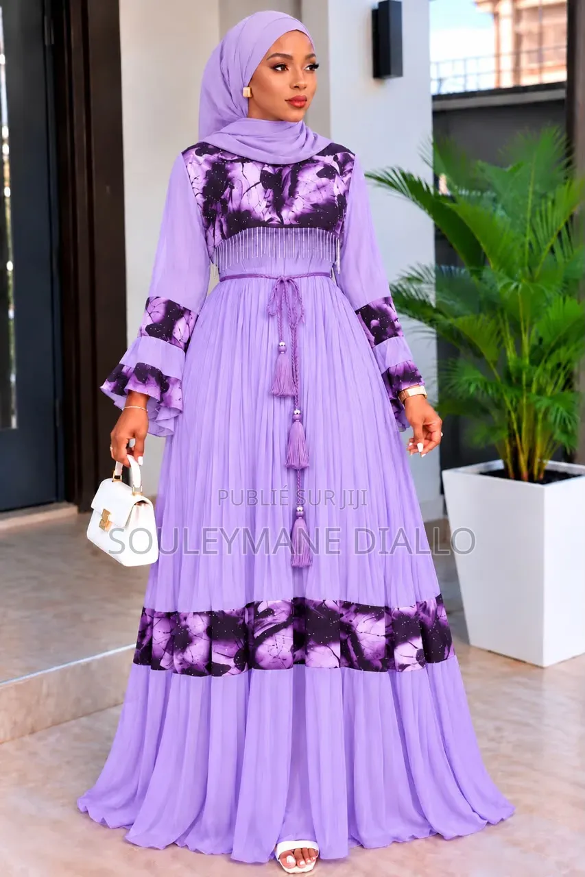 Robe Avec Foulard