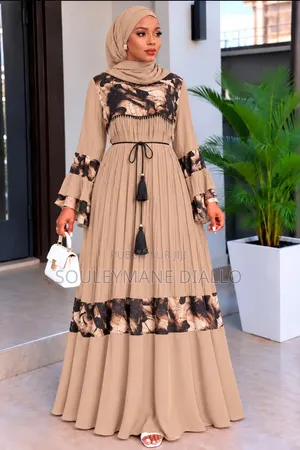 Robe Avec Foulard
