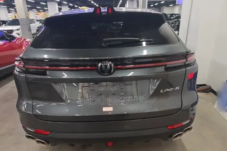 Changan UNI-K 2023 Gris
