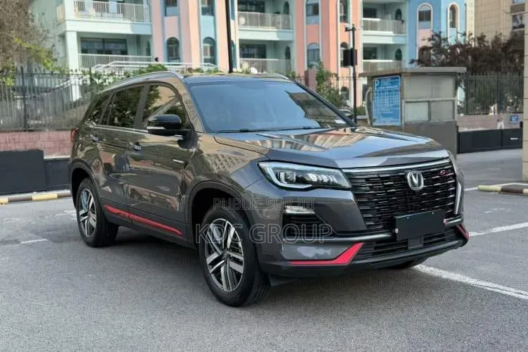 Changan CS75 2023 Gris