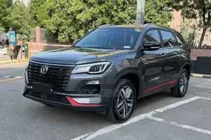 Changan CS75 2023 Gris
