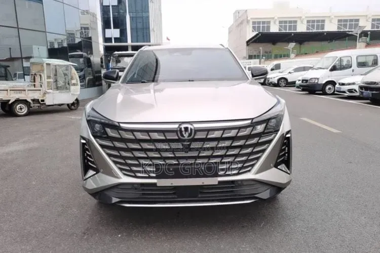 Changan UNI-Z 2025 Argenté