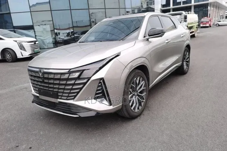 Changan UNI-Z 2025 Argenté