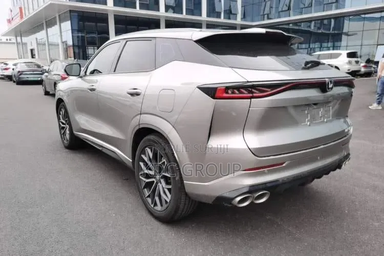 Changan UNI-Z 2025 Argenté