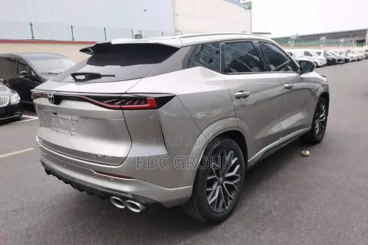 Changan UNI-Z 2025 Argenté