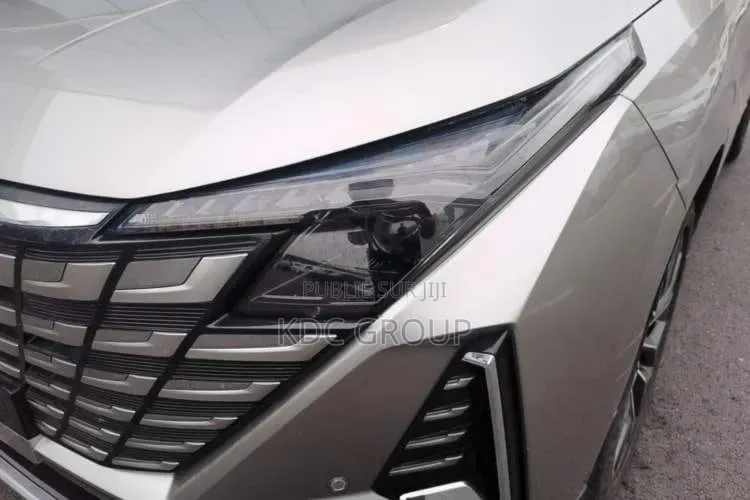 Changan UNI-Z 2025 Argenté