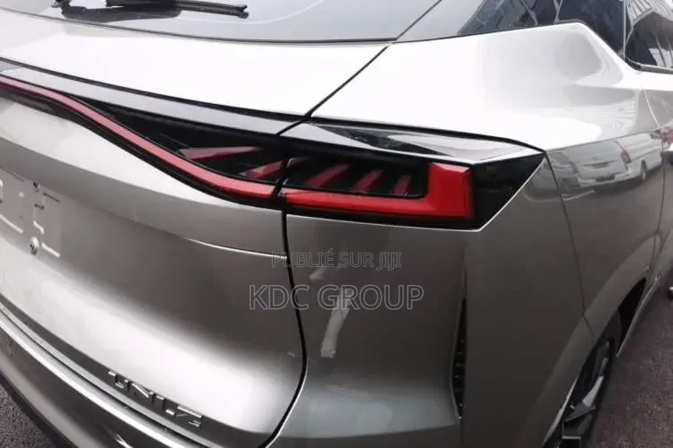 Changan UNI-Z 2025 Argenté
