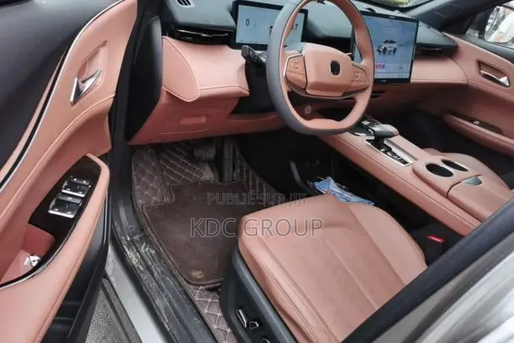 Changan UNI-Z 2025 Argenté