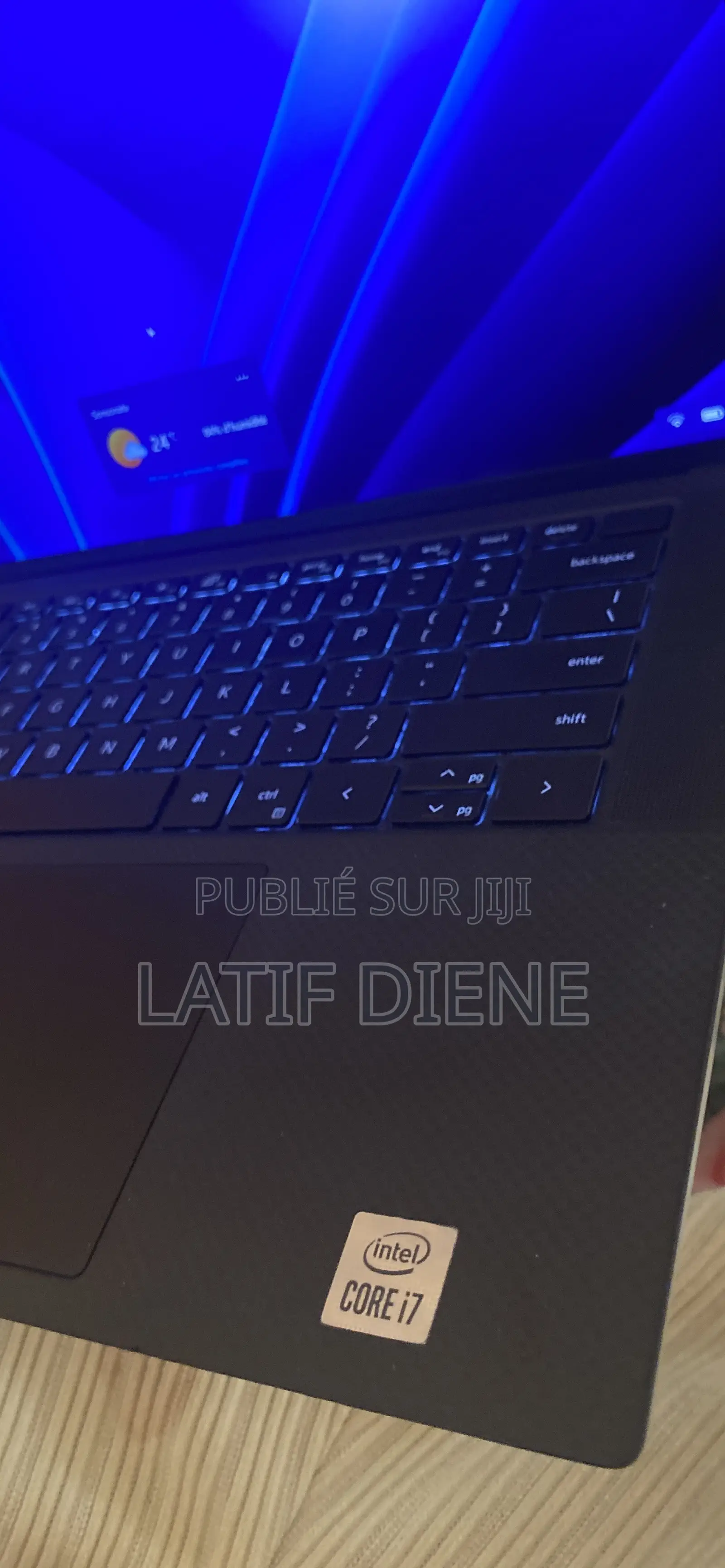 Ordinateur portable Dell XPS 15 9500 16GB Intel Core i7 SSD 256GB