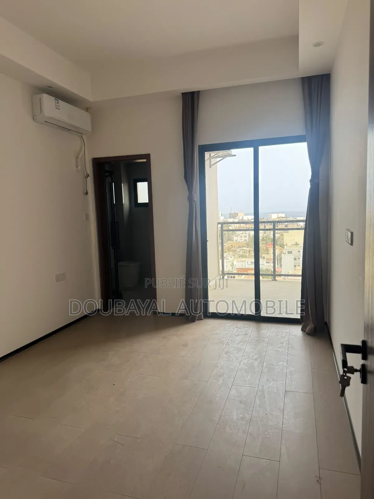 3chbre Appartement dans Almadies Appartement à Vendre