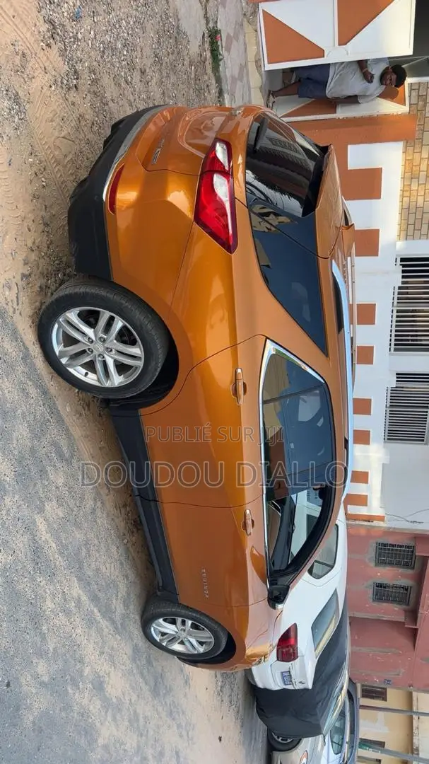 Chevrolet Equinox 2018 Orange