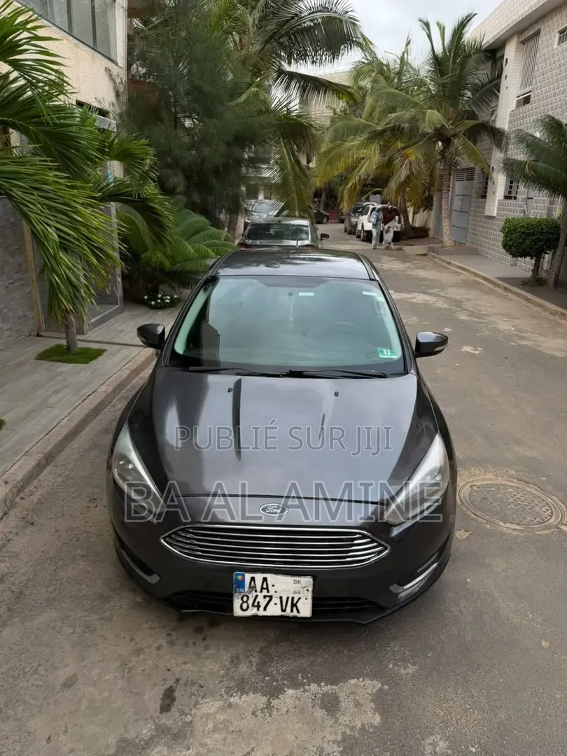 Ford Focus 2017 Gris