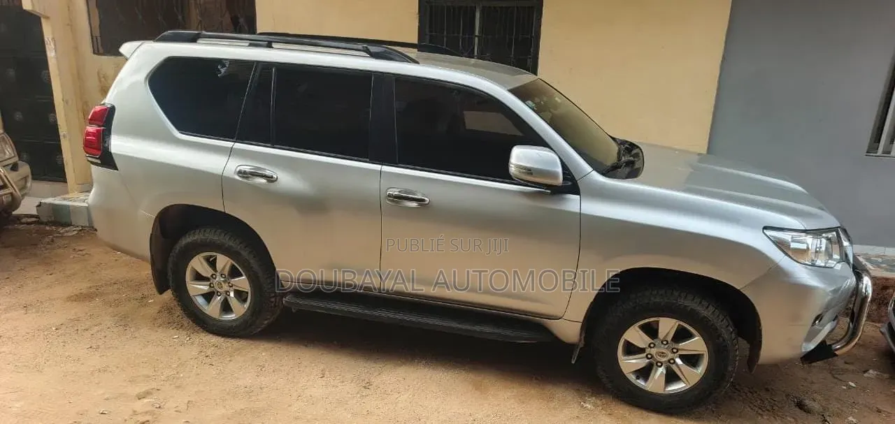 Toyota Land Cruiser Prado 2020 Gris
