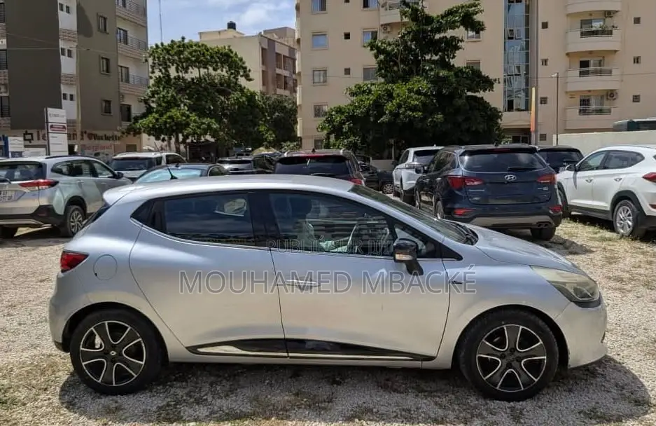 Renault Clio 2016 Gris