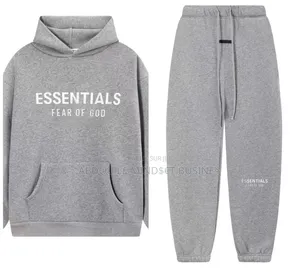 Ensemble Essentiel Poigné Disponible