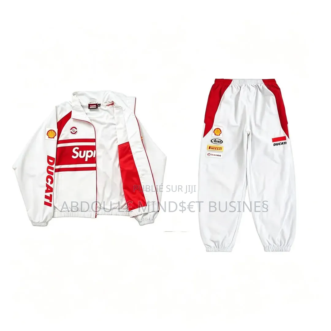 Ensemble Suprême Poigné Disponible