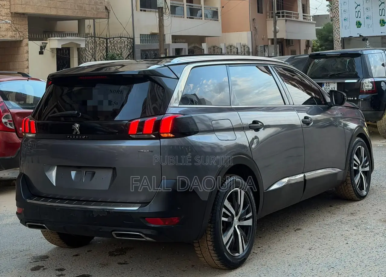 Peugeot 5008 2019 Noir