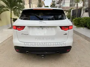 Jaguar F-Pace 25t AWD 2019 Blanc