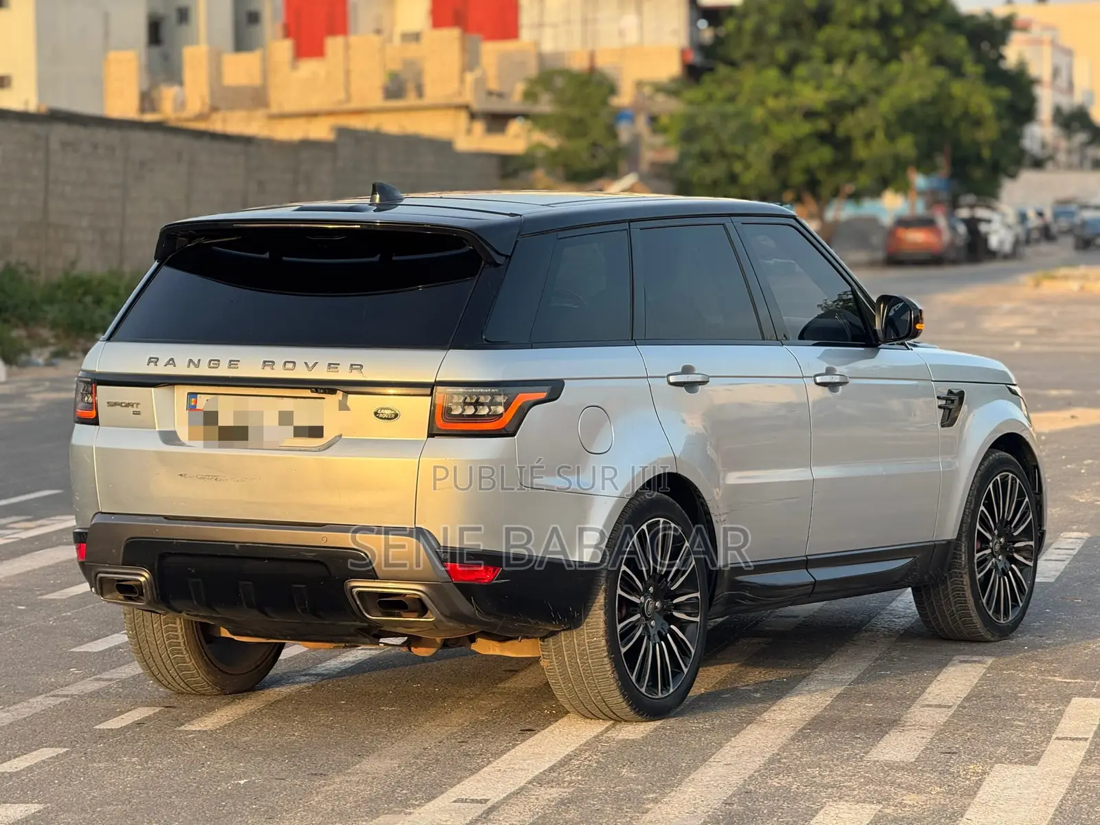 Rover Land 2022 Gris