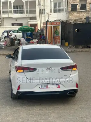 Hyundai Sonata Sport 2.0T Sedan FWD (2.0L 4cyl 6A) 2017 Blanc
