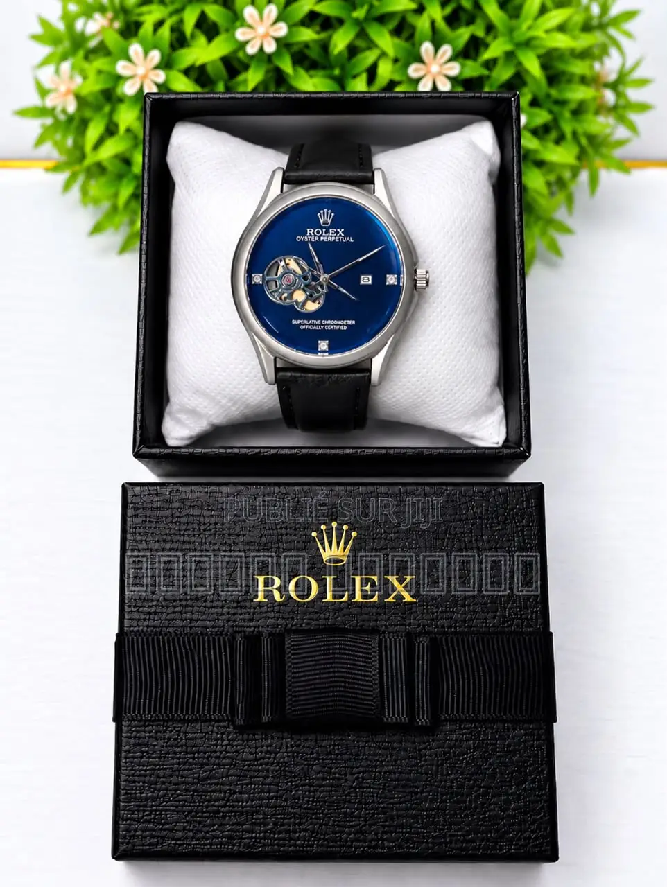 Montre Dorée De Luxe À Vendre !