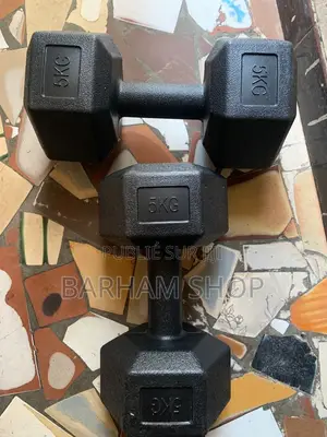 D’eux Halteres De 5kg (Total 10kg) en Vente Stock Limité