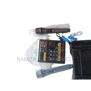 Table De Mixage Audio À 4 Canaux, 2 Microphones Sans Fil Rechargeables