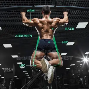 Élastique De Fitness Vert Utilisé Pour Le Renforcement Musculaire