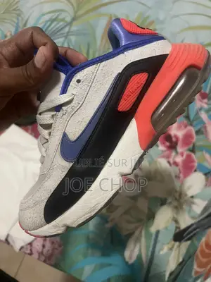 Nike Air Max 2090 EOI Pointure 40