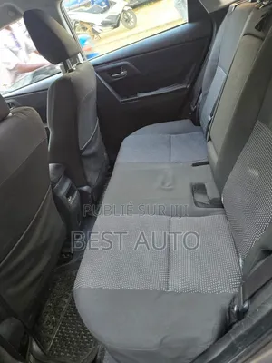 Toyota Auris 2014 Gris