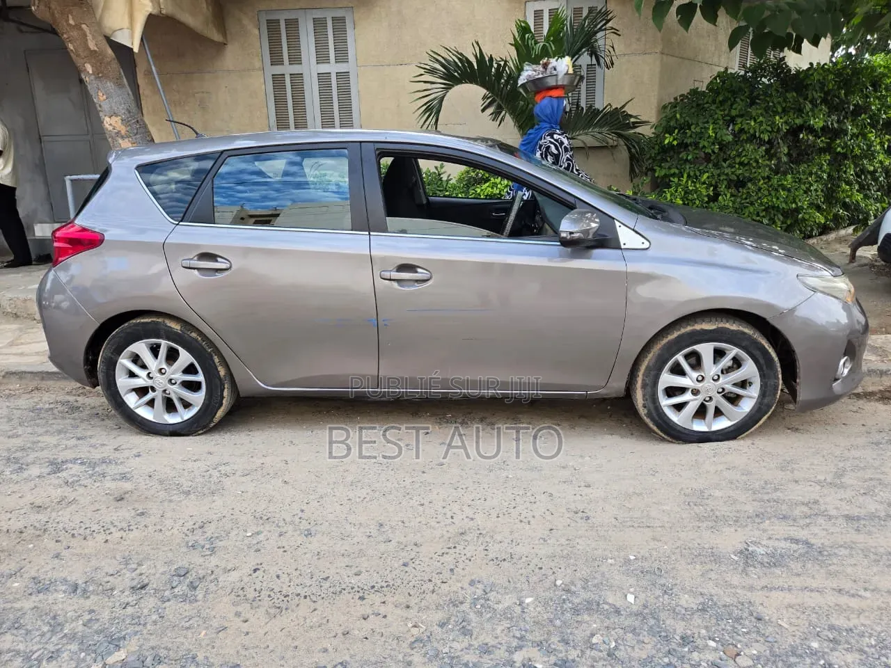 Toyota Auris 2014 Gris