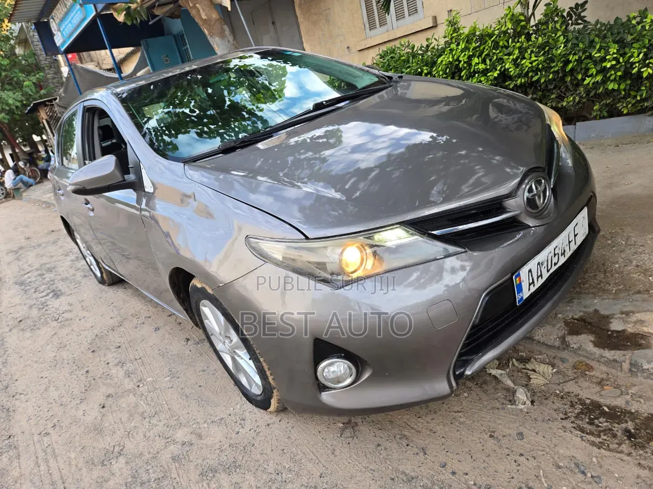 Toyota Auris 2014 Gris