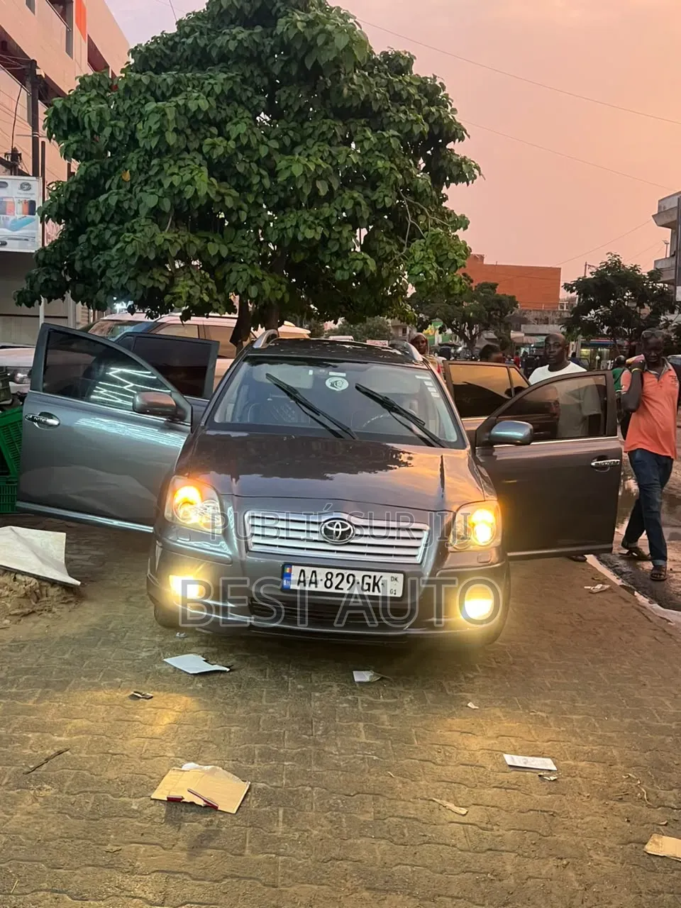 Toyota Avensis 2006 Gris