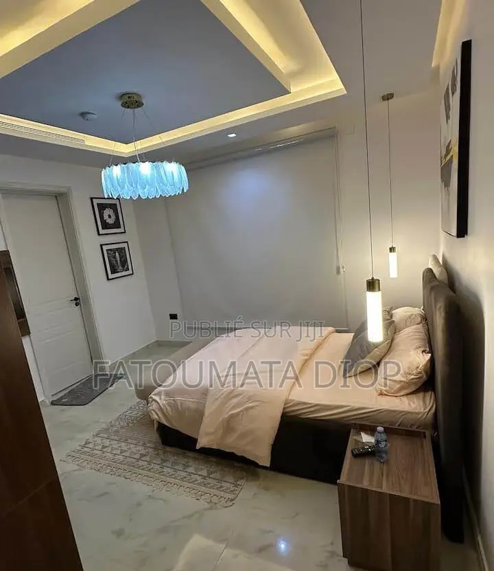 Meublé 1chbre Appartement dans Almadies à Louer