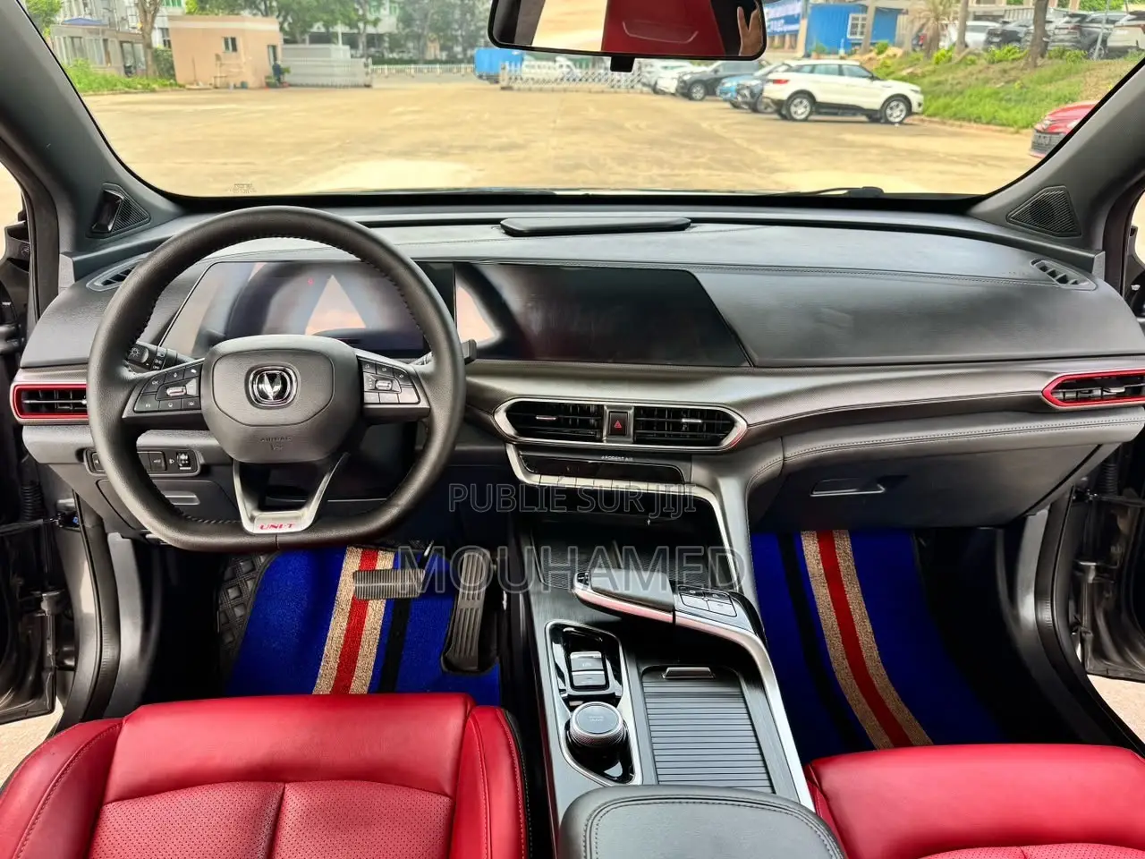 Changan UNI-T 1.5 FWD 2020 Gris