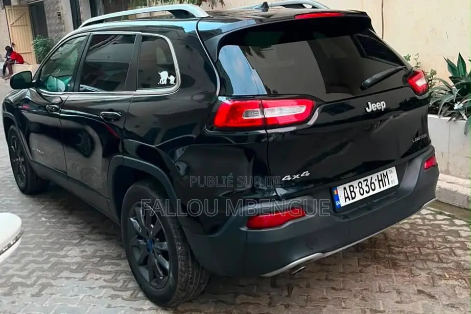 Jeep Cherokee 2016 Noir