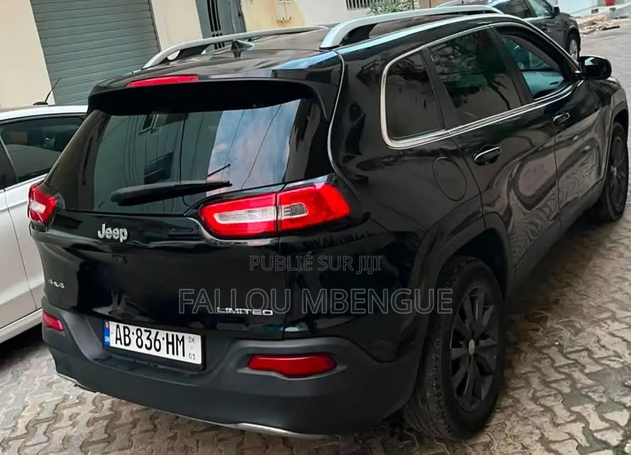 Jeep Cherokee 2016 Noir