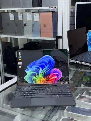 Nouveau Microsoft Surface Pro 16GB Qualcomm Snapdragon X Elite 512GB
