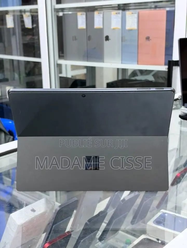Nouveau Microsoft Surface Pro 16GB Qualcomm Snapdragon X Elite 512GB