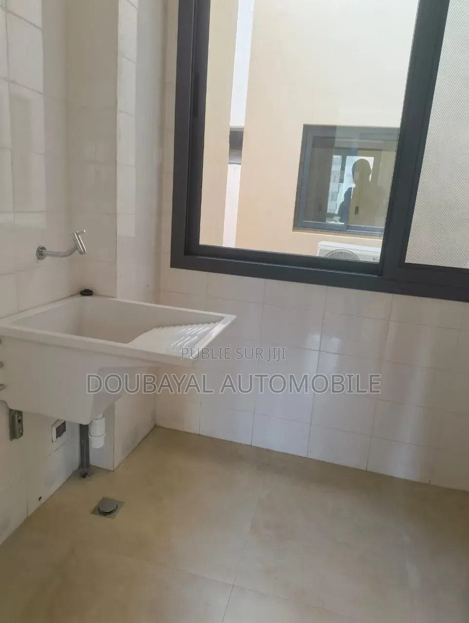 3chbre Appartement dans Oukam Appartement À, Ouakam à Louer