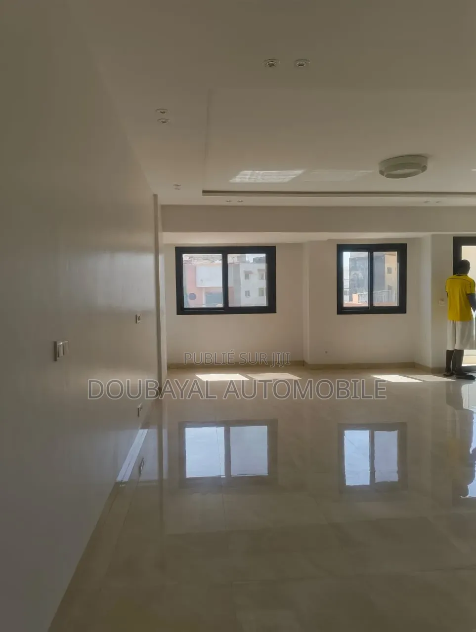 3chbre Appartement dans Oukam Appartement À, Ouakam à Louer
