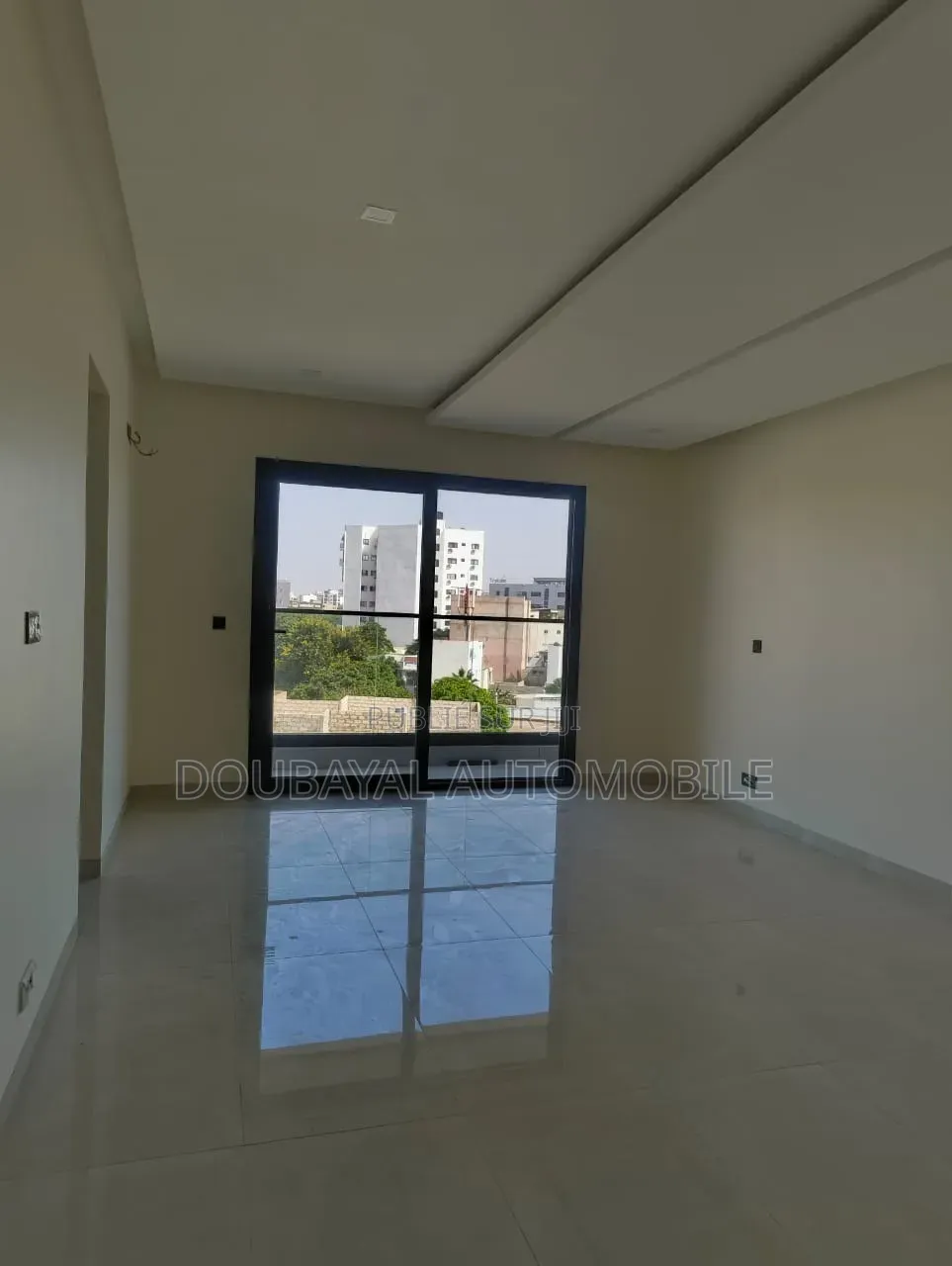3chbre Appartement dans Oukam Cité Africa, Ouakam à Louer