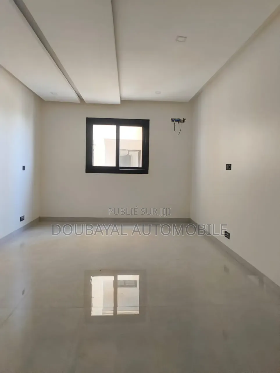 3chbre Appartement dans Oukam Cité Africa, Ouakam à Louer