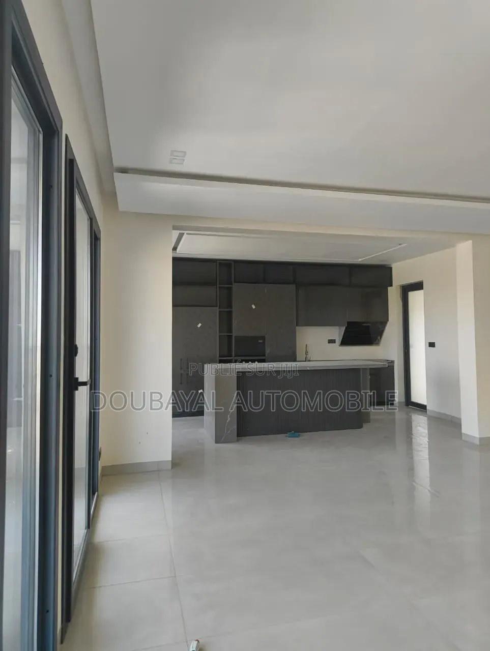 3chbre Appartement dans Oukam Cité Africa, Ouakam à Louer