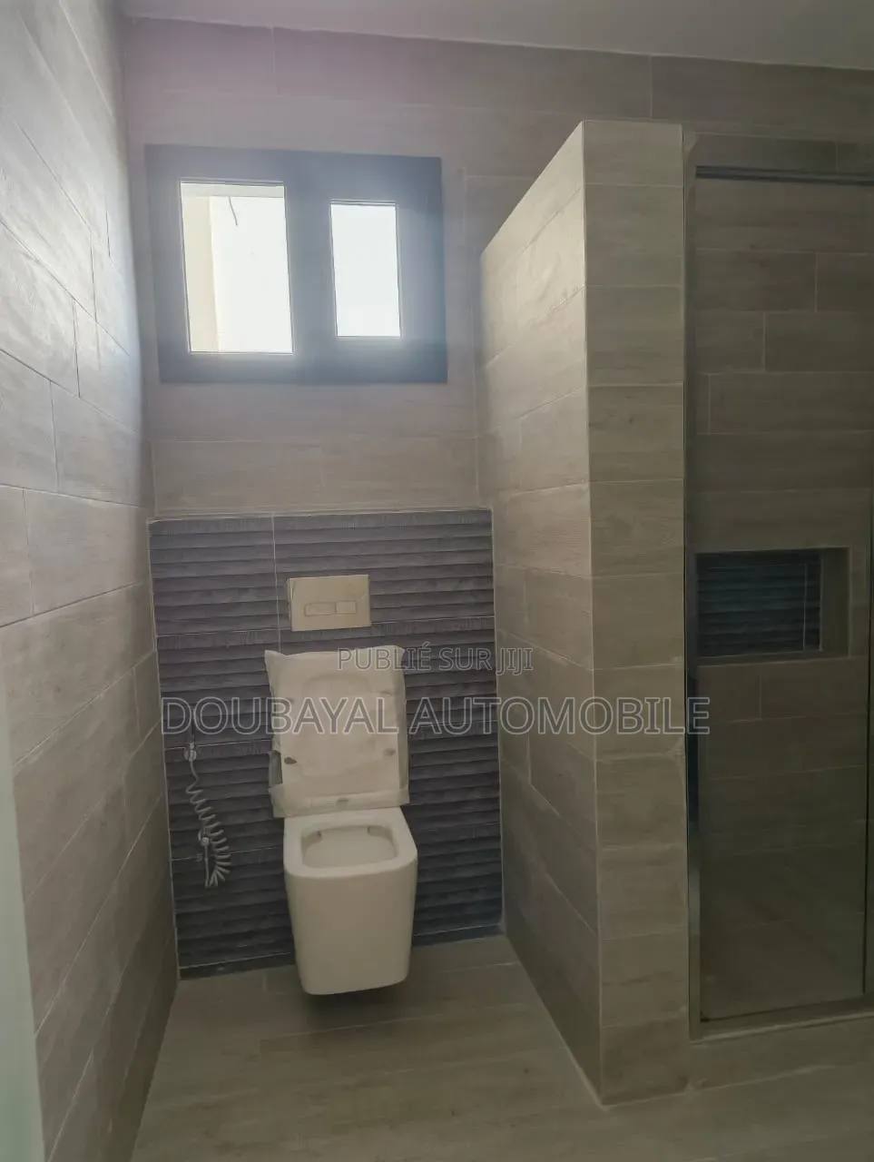 3chbre Appartement dans Oukam Cité Africa, Ouakam à Louer