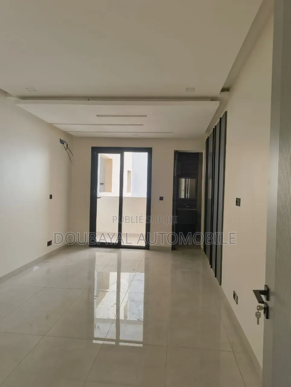 3chbre Appartement dans Oukam Cité Africa, Ouakam à Louer