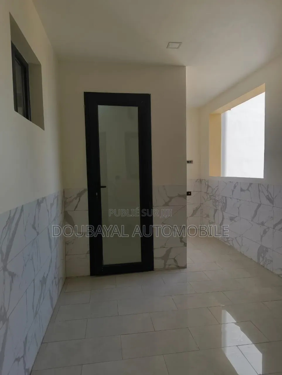 3chbre Appartement dans Oukam Cité Africa, Ouakam à Louer