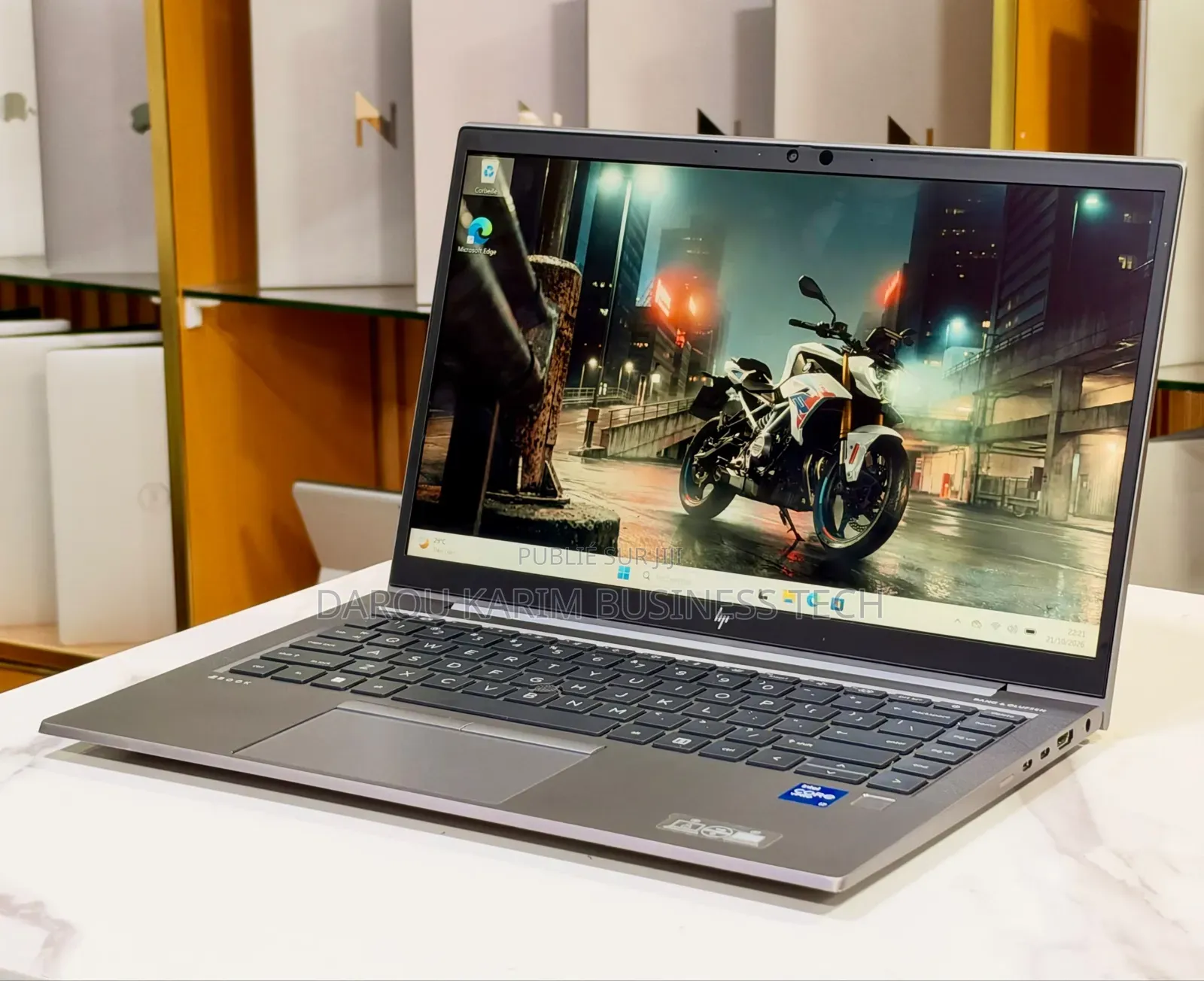 Nouveau HP ZBook Firefly G8 16GB Intel Core i7 SSD 512GB